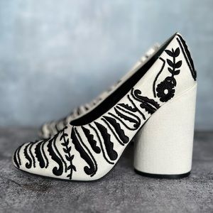 Tory Burch embroidered white black pumps with details block heels